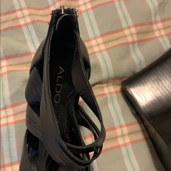 Shoes - Picture 2 of 3